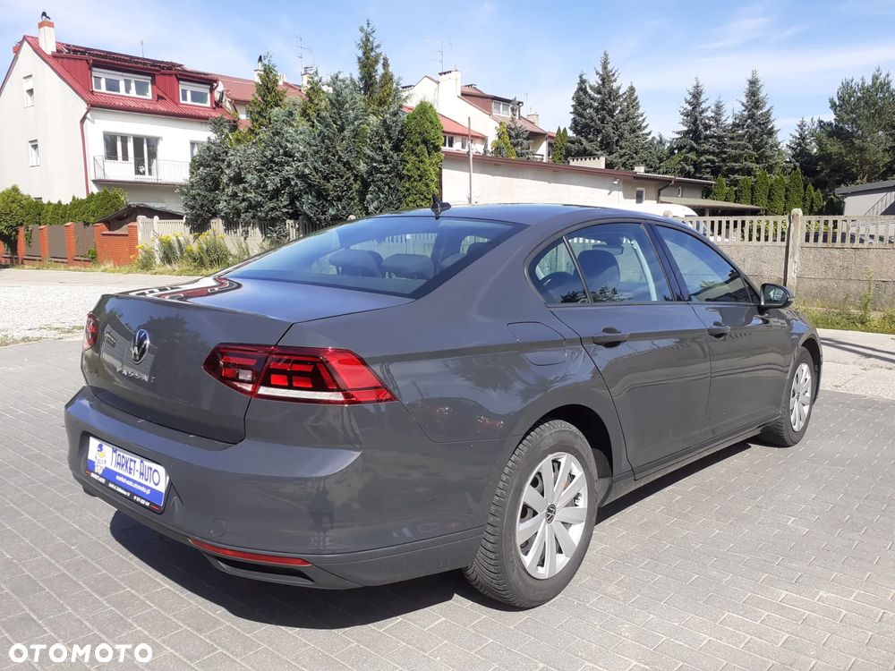 Volkswagen Passat - 6