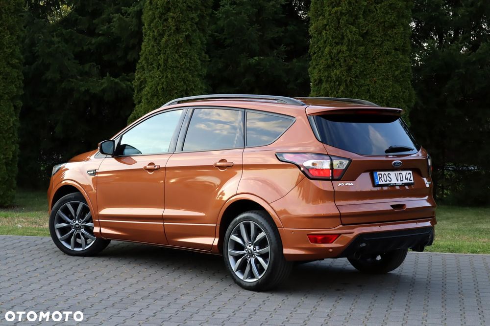 Ford Kuga 1.5 EcoBoost 2x4 ST-Line - 24