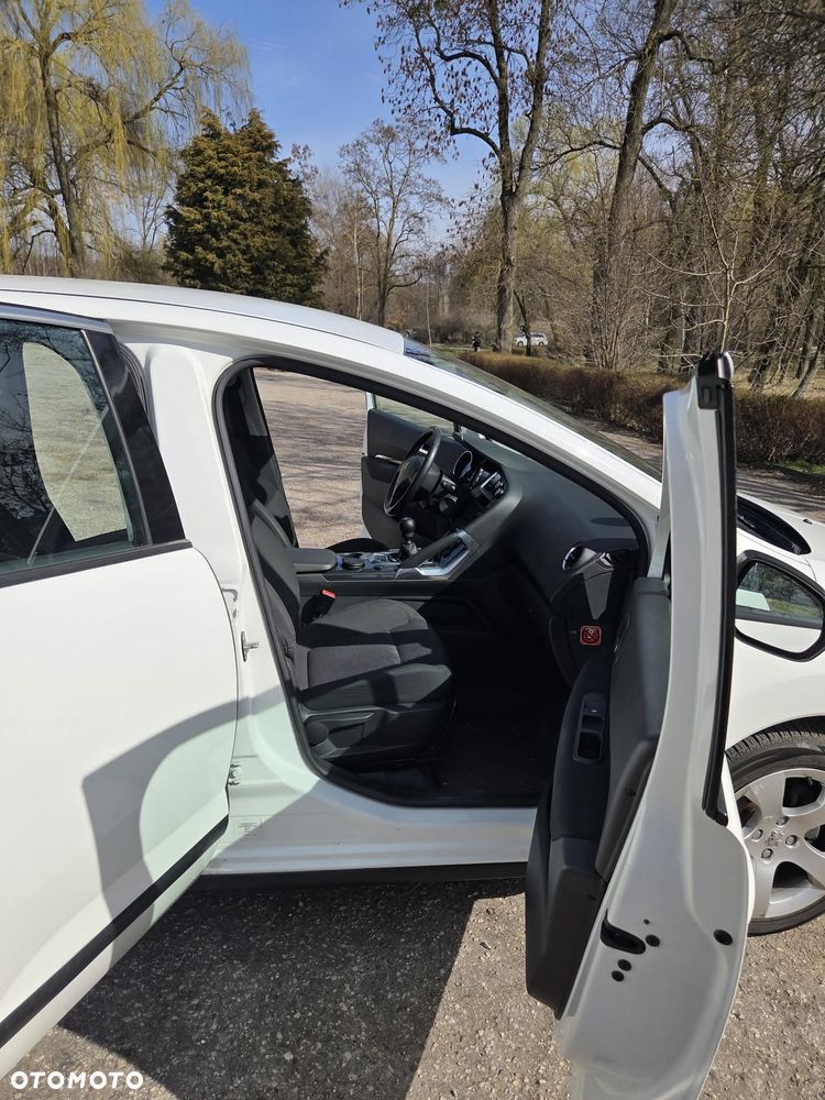 Peugeot 3008 1.6 HDi Access - 5