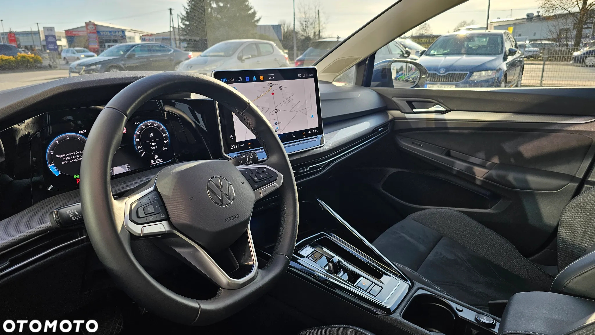 Volkswagen Golf - 12