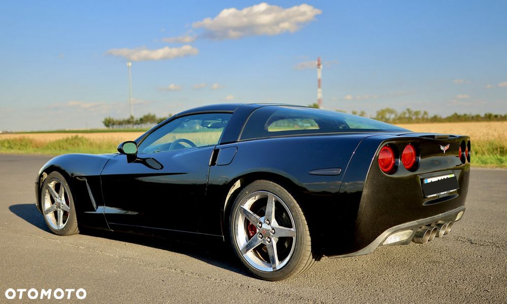 Chevrolet Corvette - 37
