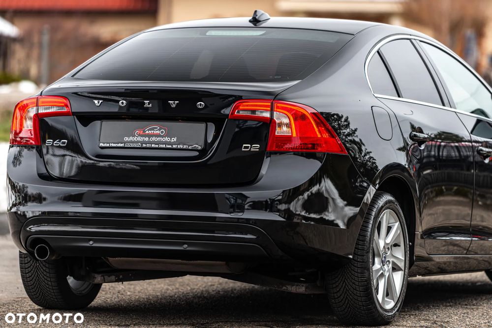 Volvo S60 D2 Momentum - 10