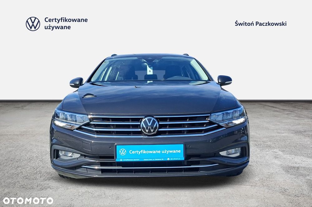 Volkswagen Passat - 8
