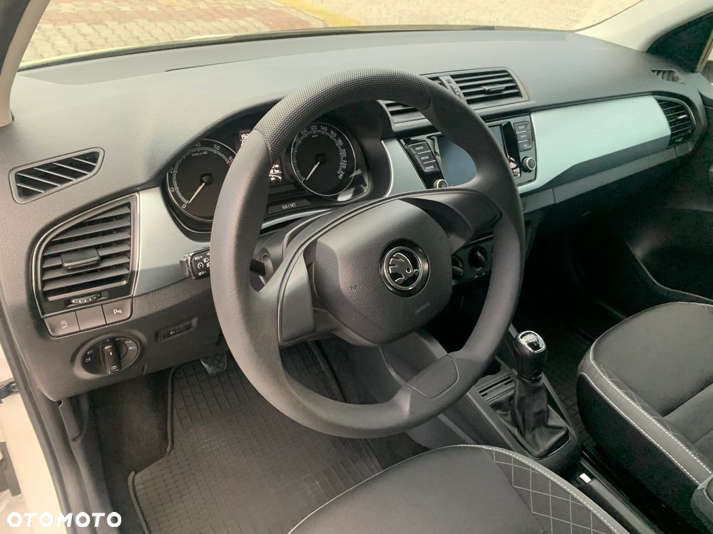 Skoda Fabia 1.0 TSI Ambition - 10