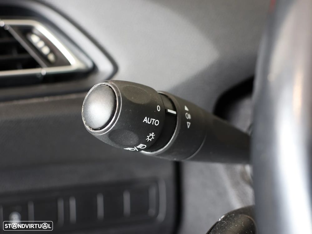 Peugeot 308 1.5 BlueHDi Business Line - 21