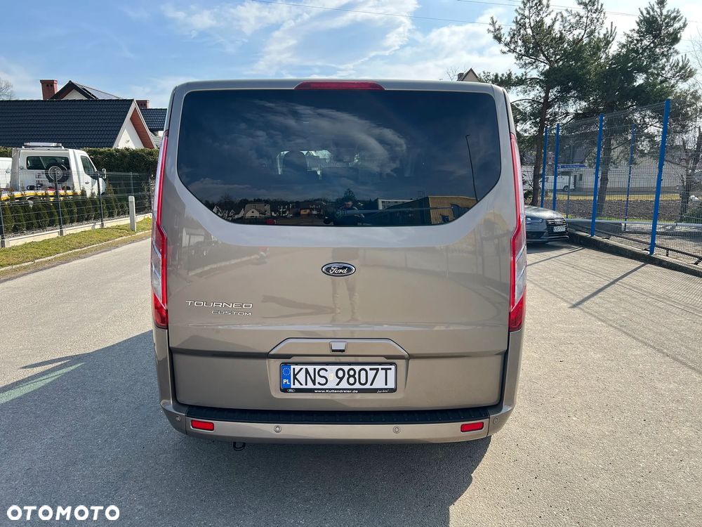 Ford Tourneo Custom 2.0 EcoBlue L1 Titanium SelectShift - 6