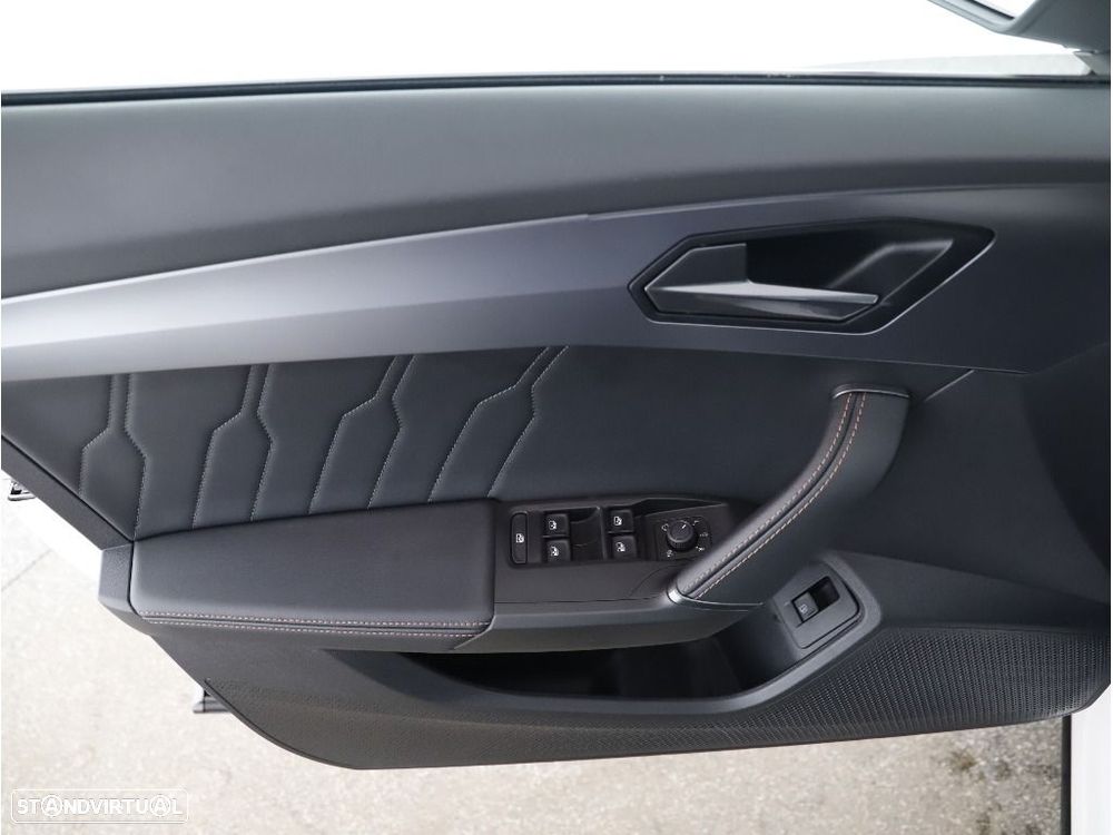 Cupra Formentor 1.4 e-Hybrid DSG - 39