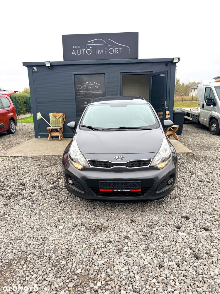 Kia Rio 1.4 Dream Team Edition - 13