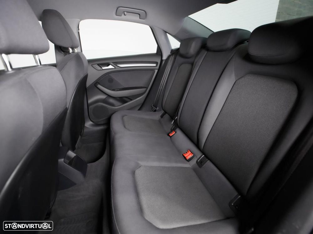 Audi A3 Limousine 30 TDI S tronic - 10