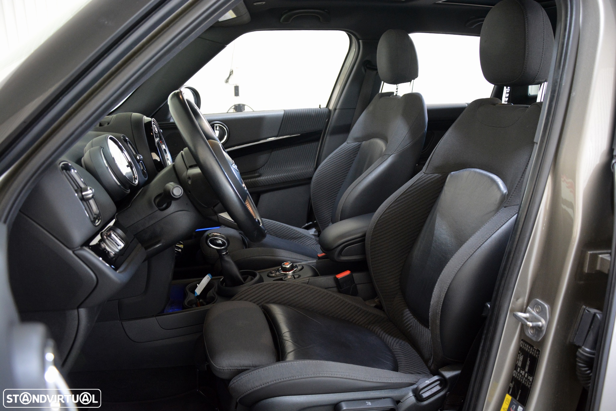 MINI Countryman Cooper SE ALL4 Auto - 12