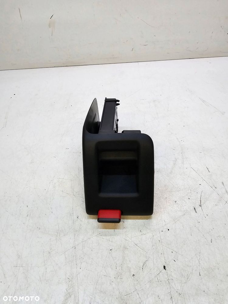ZAMEK KANAPY LEWY TYŁ AUDI A3 8V VW 5Q0881681 - 2