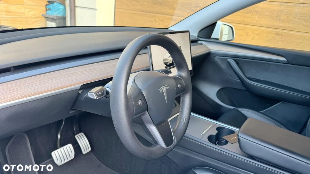 Tesla Y Performance AWD - 20