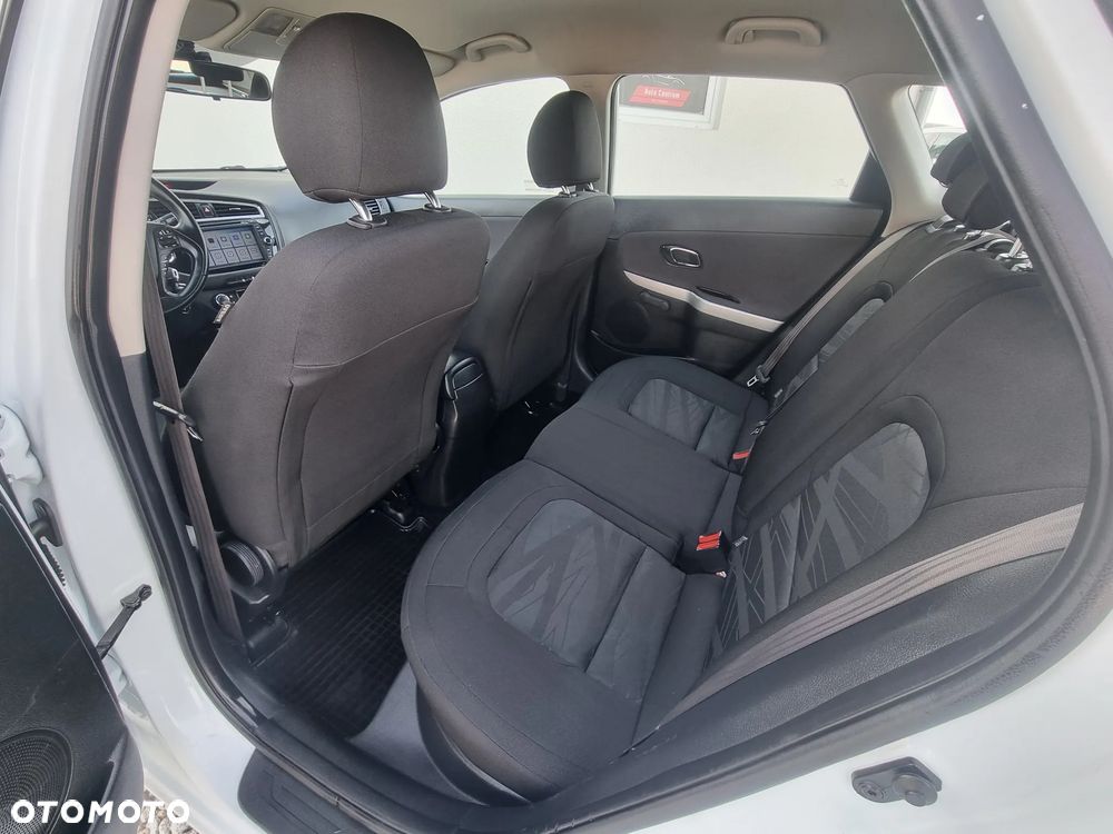 Kia Ceed 1.6 CRDi 128 SW Vision - 14