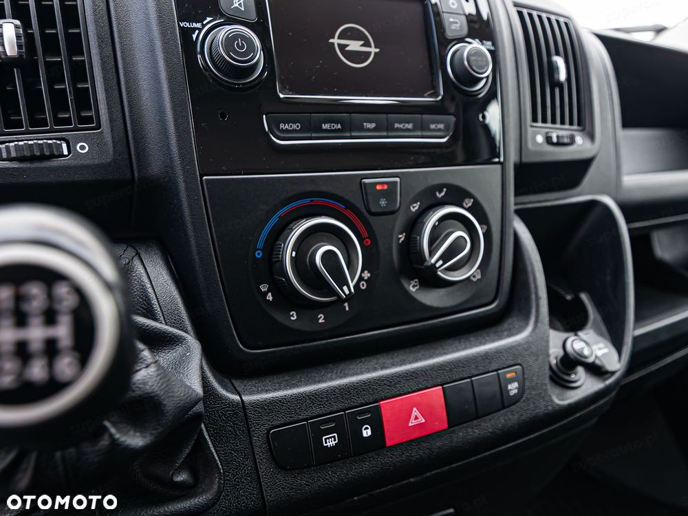 Opel Movano L4H3 2.2 140KM - 21