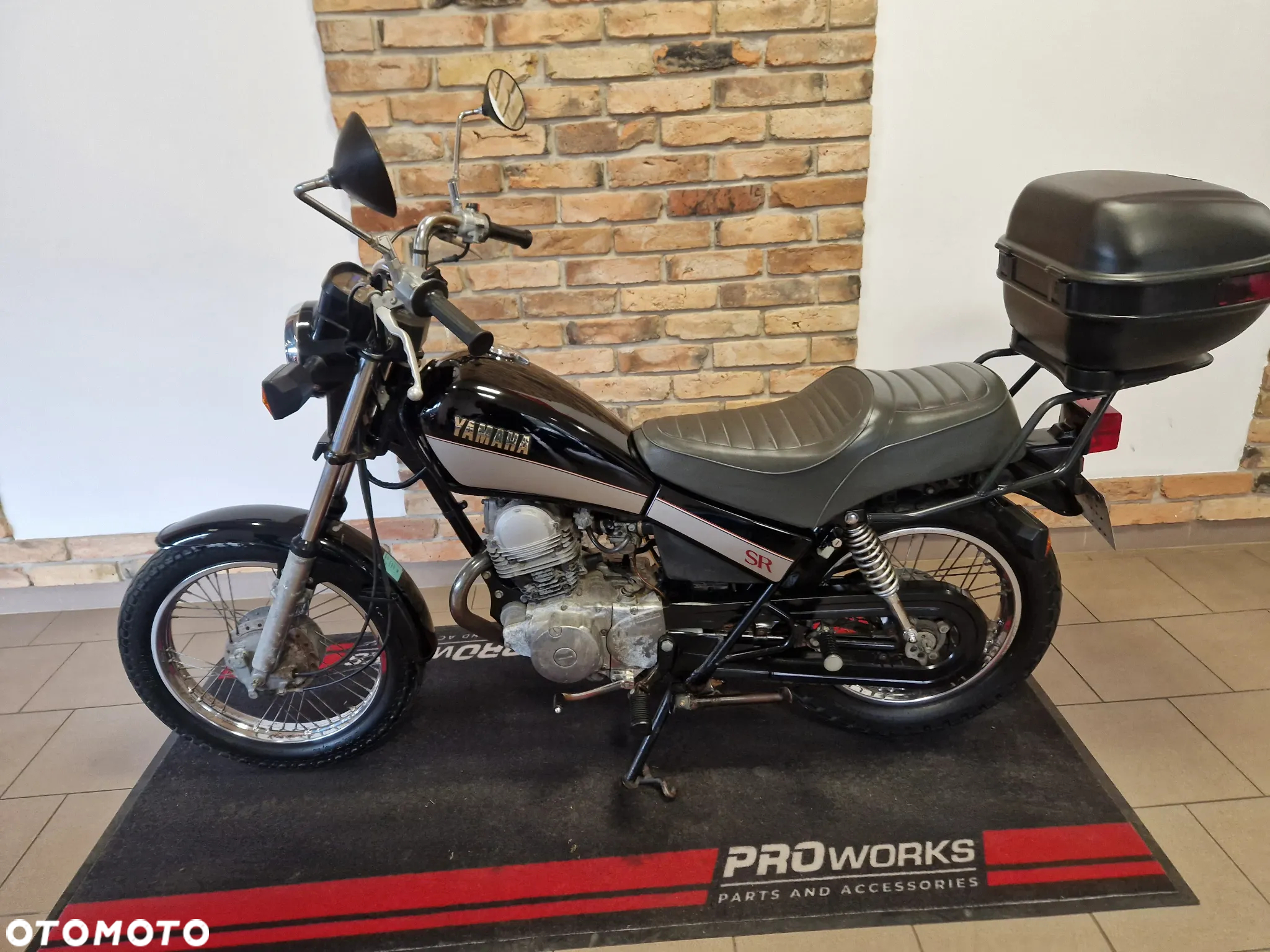 Yamaha SR - 5