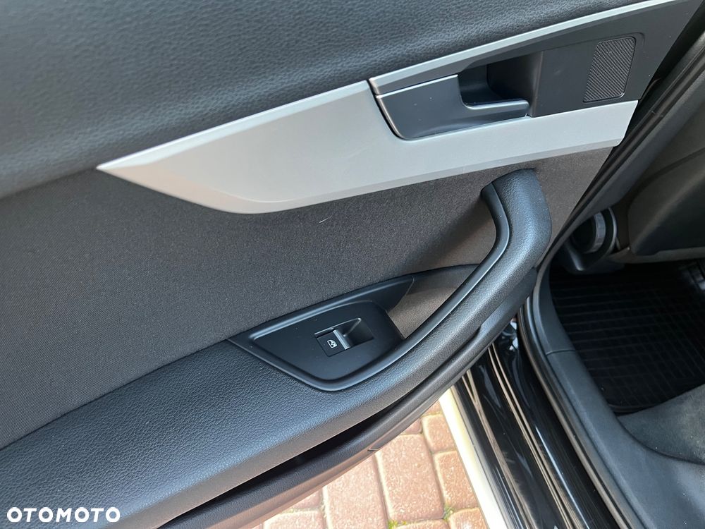 Audi A4 Allroad - 34