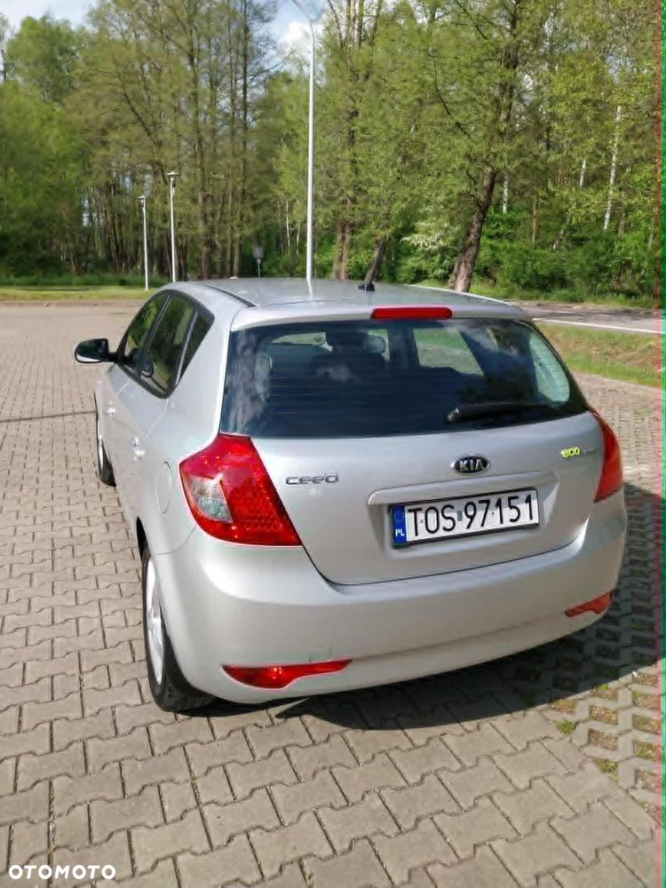 Kia Ceed 1.6 Crdi Comfort - 4