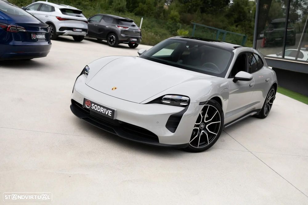 Porsche Taycan Sport Turismo - 5