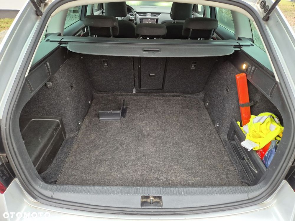 Skoda Octavia 1.6 TDI DSG Premium Edition - 9