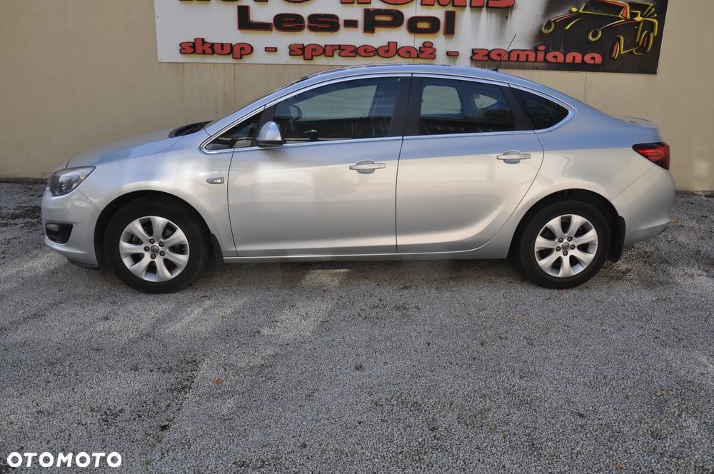 Opel Astra 1.4 T Active - 9