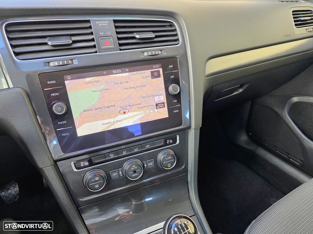 VW Golf 1.0 TSI Confortline - 37