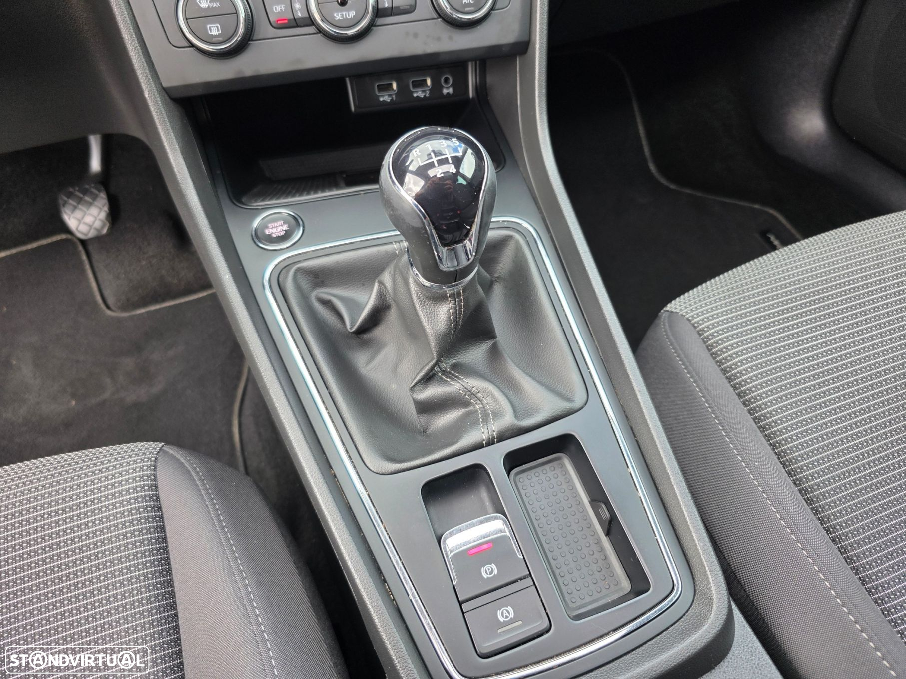 SEAT Leon 1.6 TDI Style S/S - 12