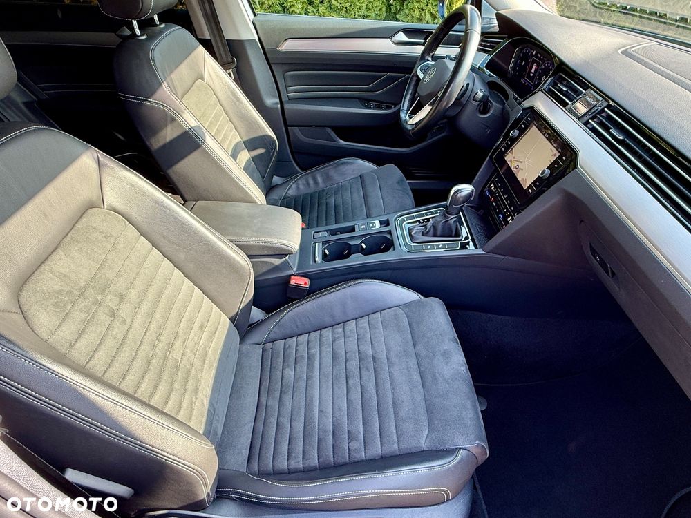 Volkswagen Passat 2.0 TSI Elegance DSG - 32