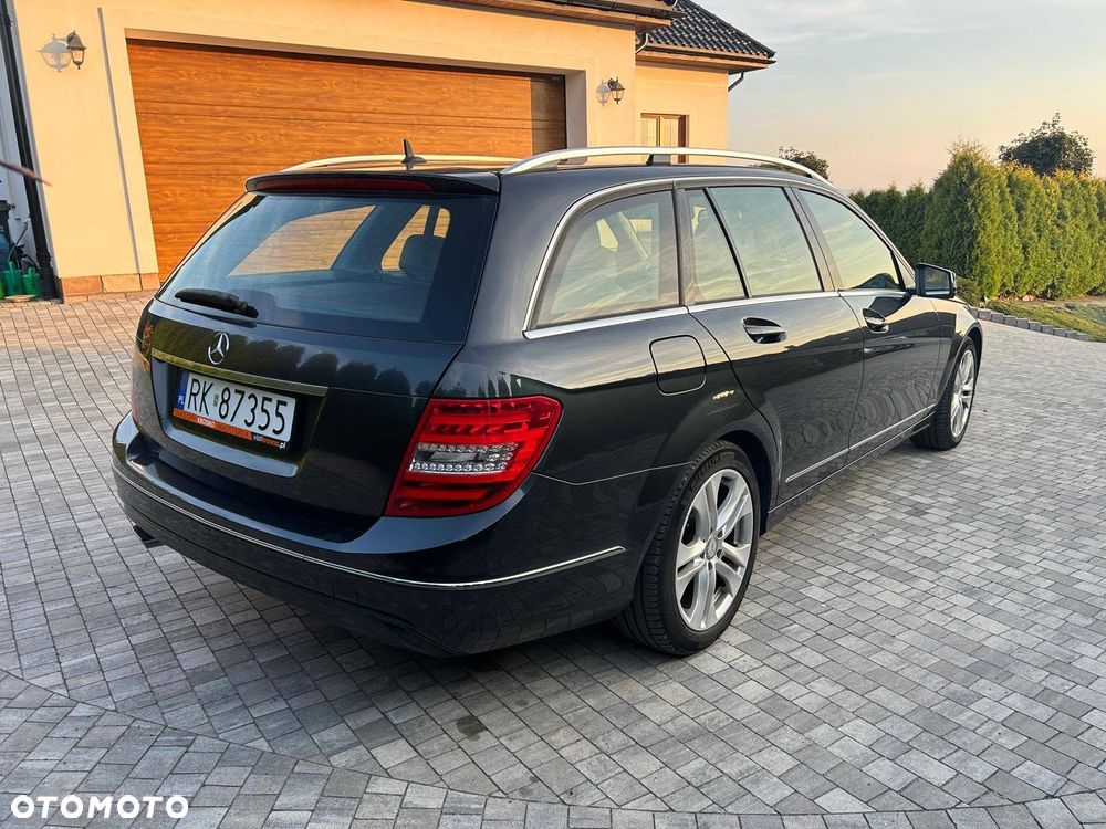 Mercedes-Benz Klasa C 200 CGI BlueEff Avantgarde - 6