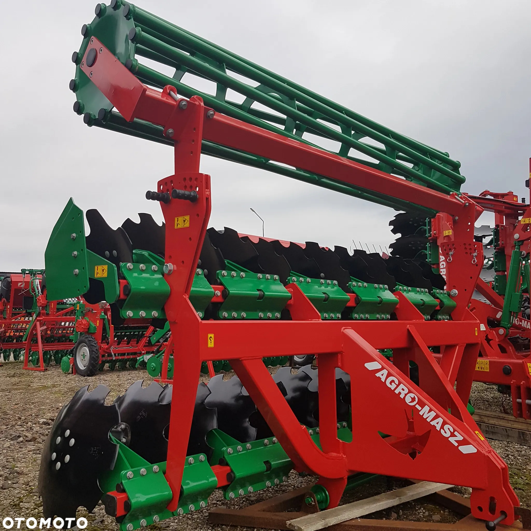 Agro-Masz BTL30 - 13