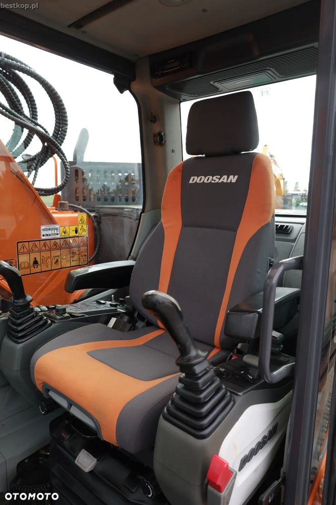 Doosan DX235LCR - 18