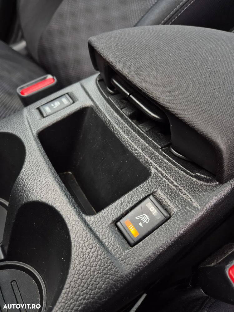 Nissan Qashqai 1.6 DCI Xtronic TEKNA - 12