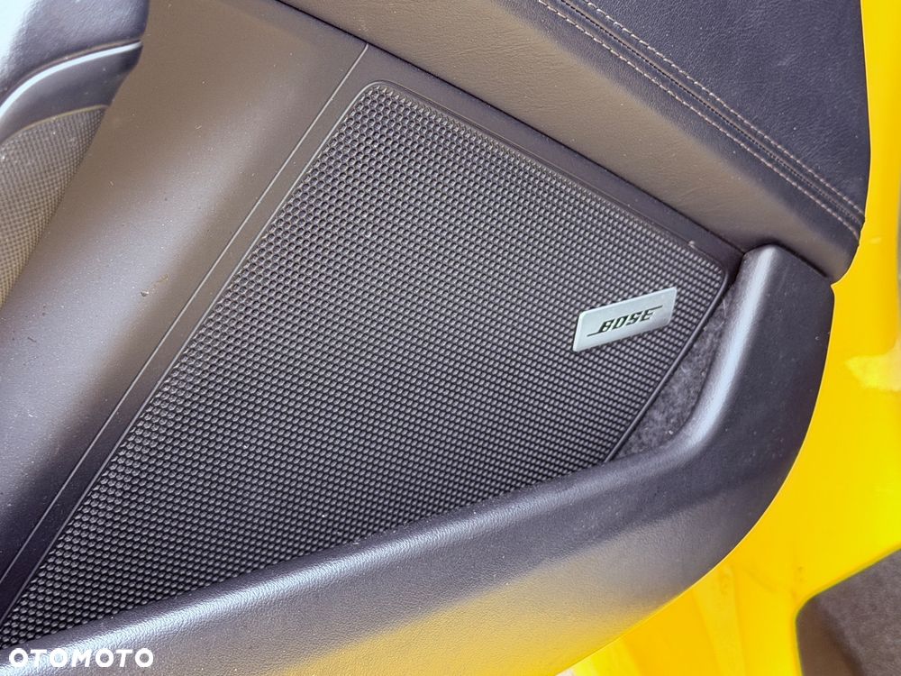 Porsche 911 Carrera 4S - 19