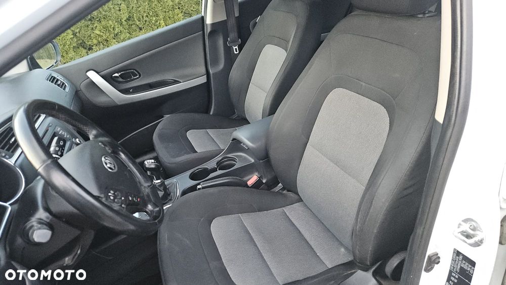 Kia Ceed 1.4 CVVT Dream Team Edition - 11