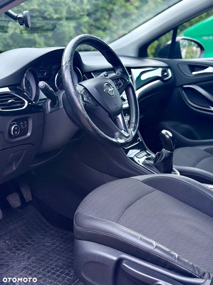 Opel Astra 1.6 CDTI Cosmo - 16