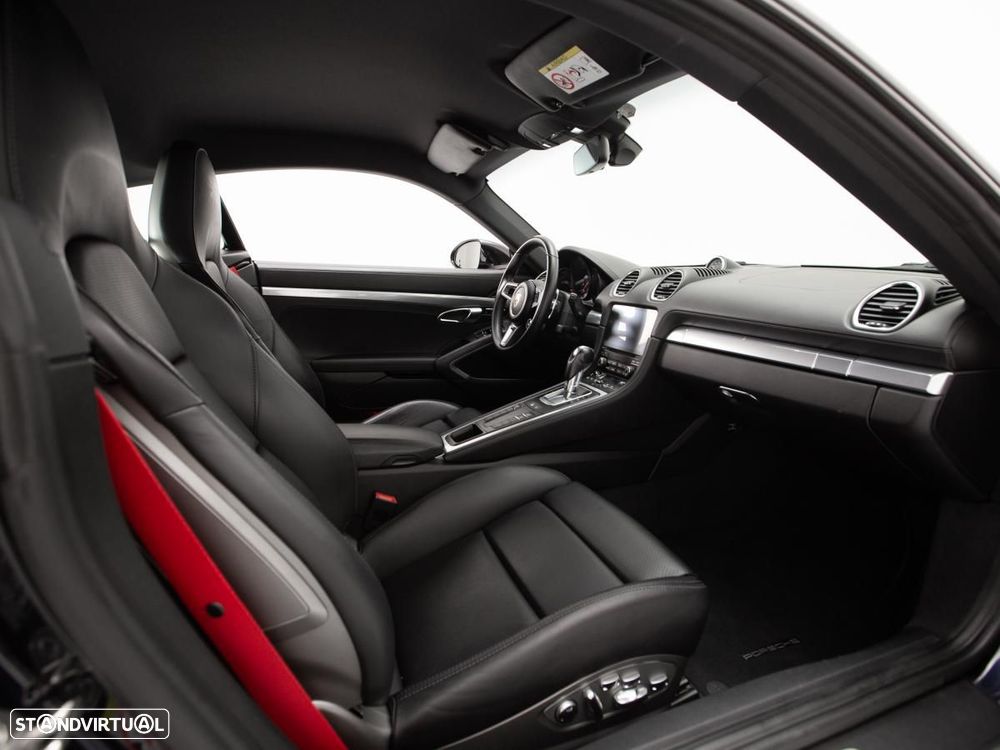 Porsche 718 Cayman - 8