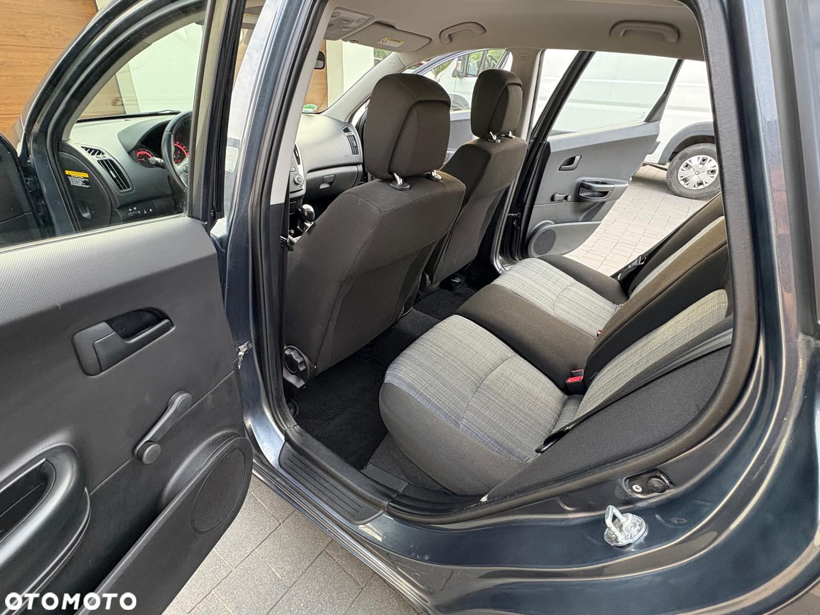 Kia Ceed 1.6 CVVT ISG Spirit - 18