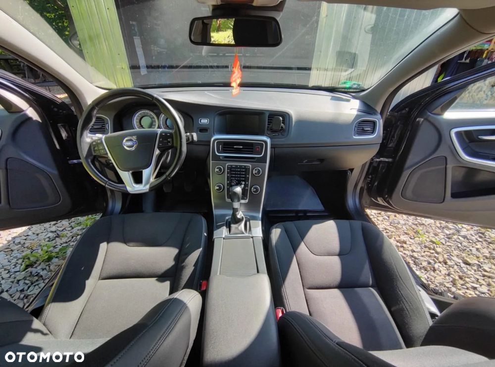 Volvo V60 D2 - 13