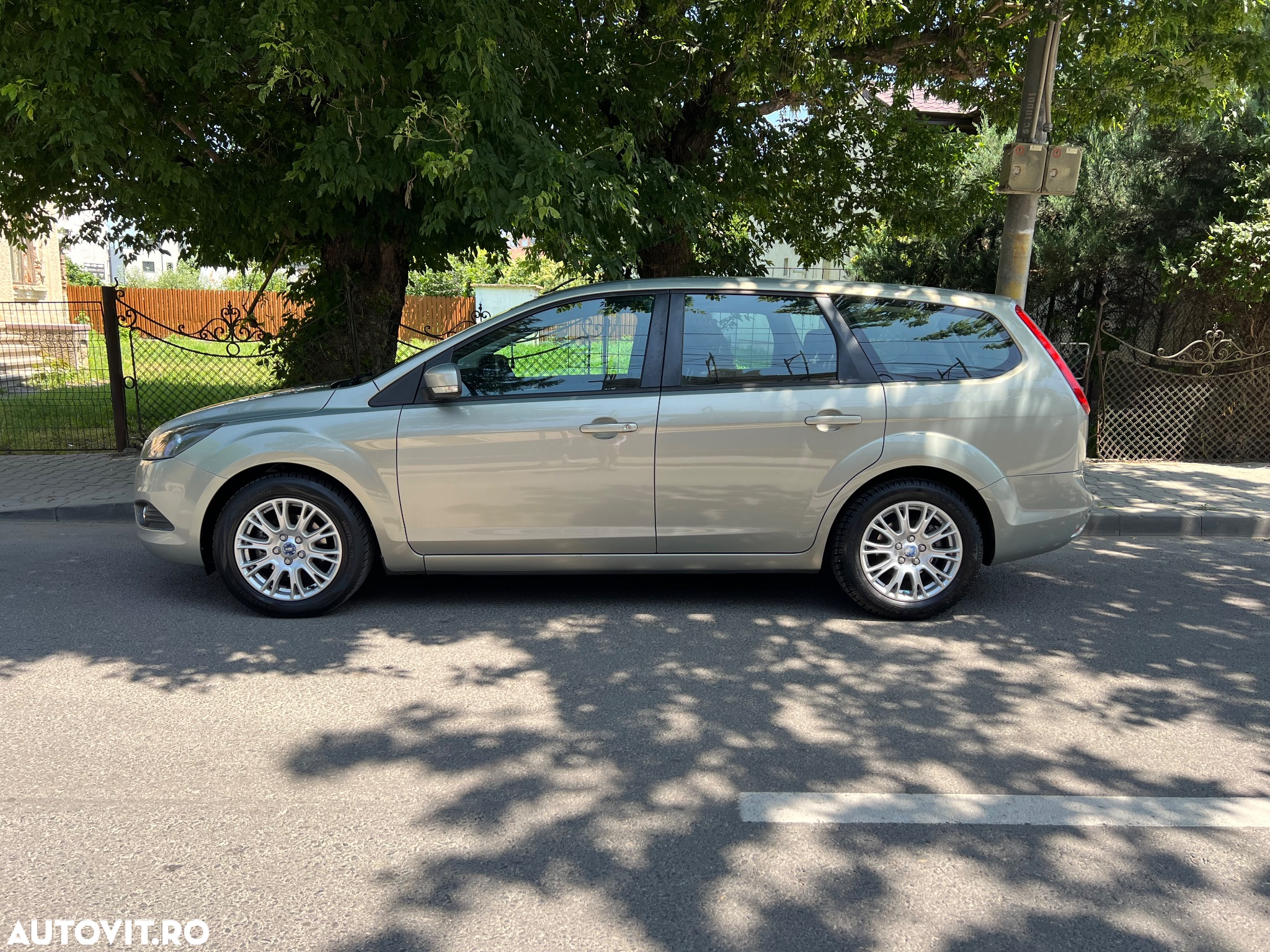 Ford Focus 1.6 Ti-VCT Titanium - 6