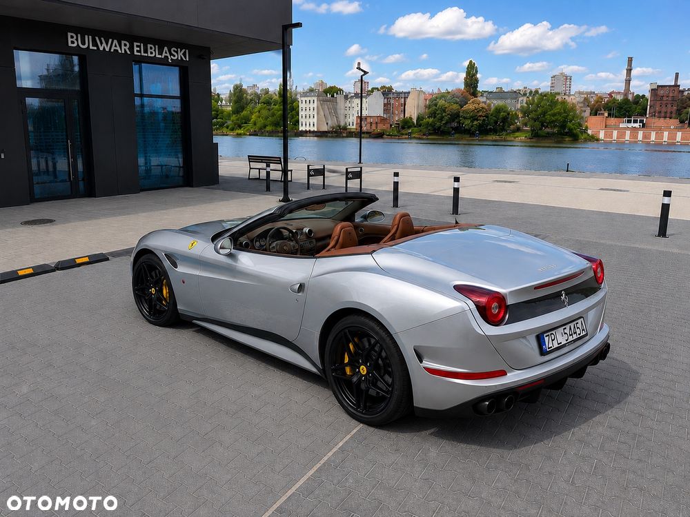 Ferrari California T - 3