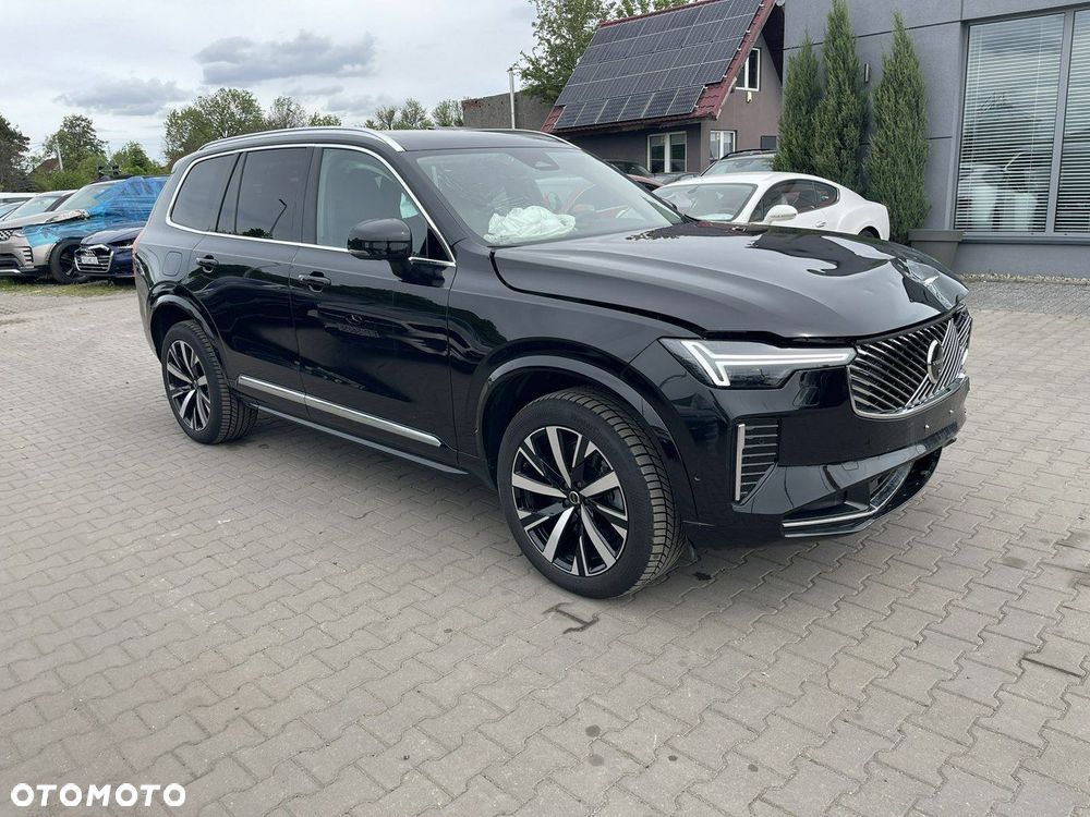 Volvo XC 90 T8 AWD Ultra Black Edition - 2