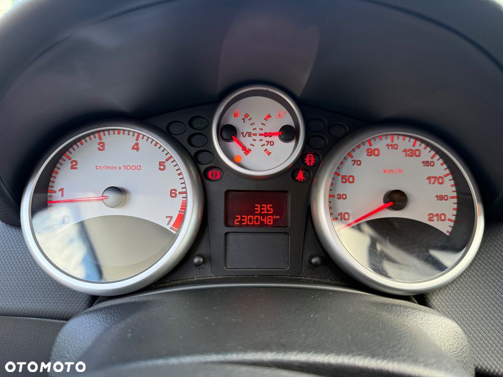 Peugeot 207 - 6