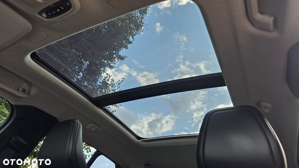 Volvo XC 40 D3 Geartronic Momentum Pro - 27