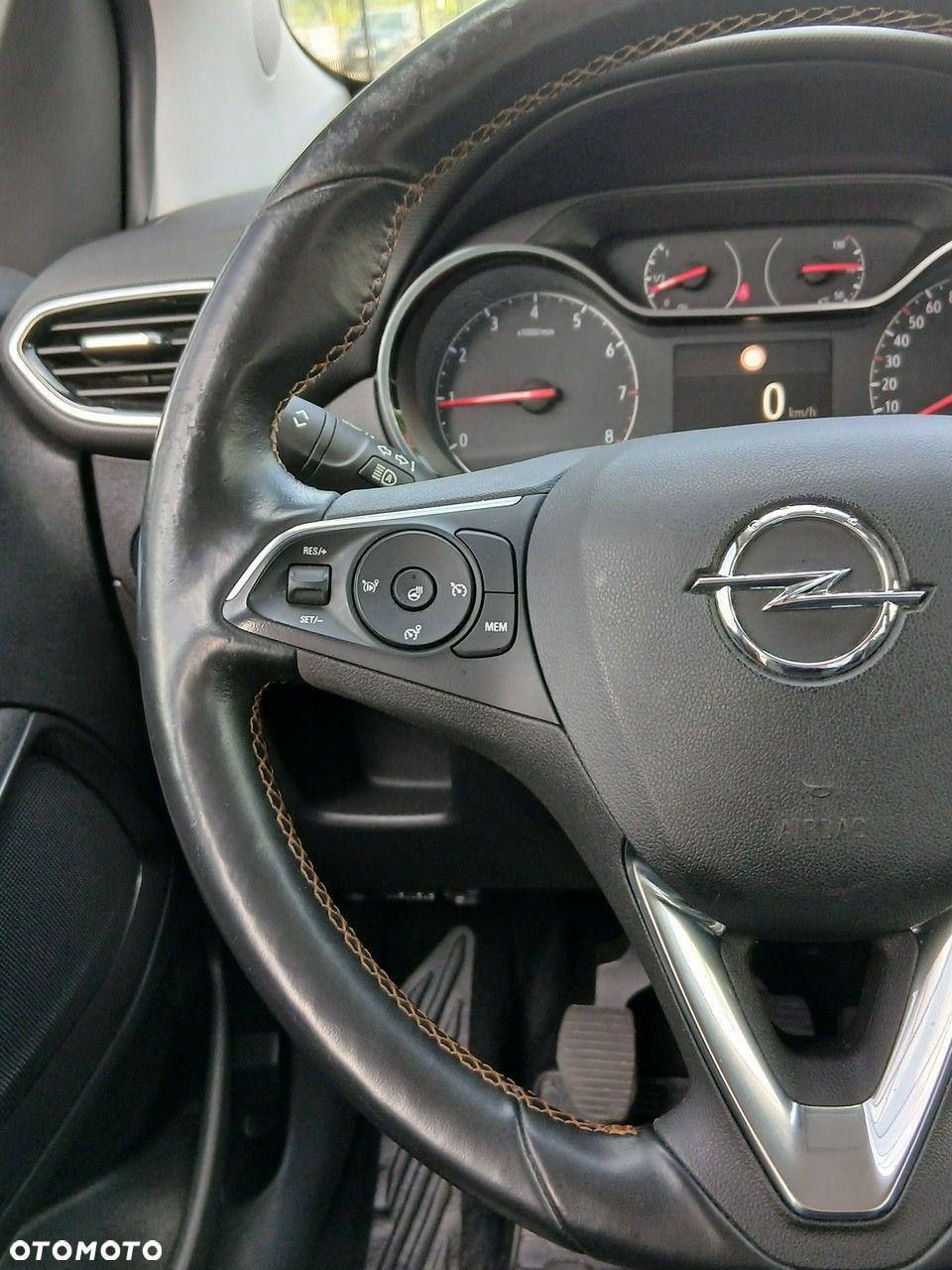 Opel Crossland X - 23