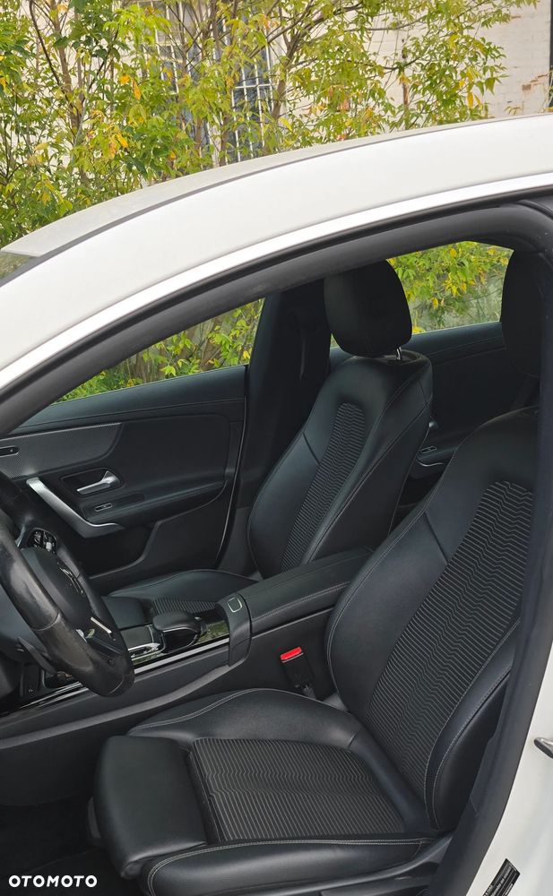 Mercedes-Benz CLA 180 d AMG Line 7G-DCT - 21