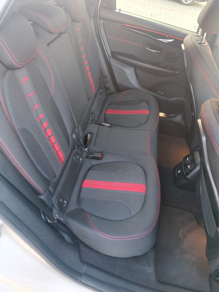 BMW Seria 2 218d Sport - 14