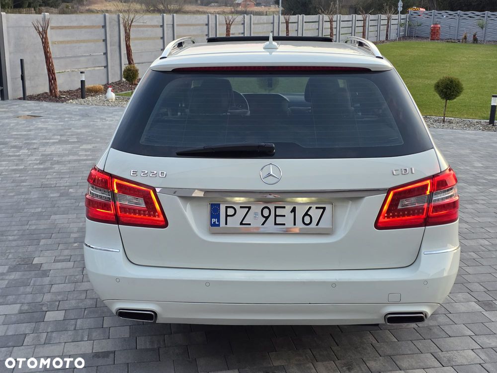Mercedes-Benz Klasa E 220 CDI Automatik Avantgarde DPF BusinessEDITION - 31