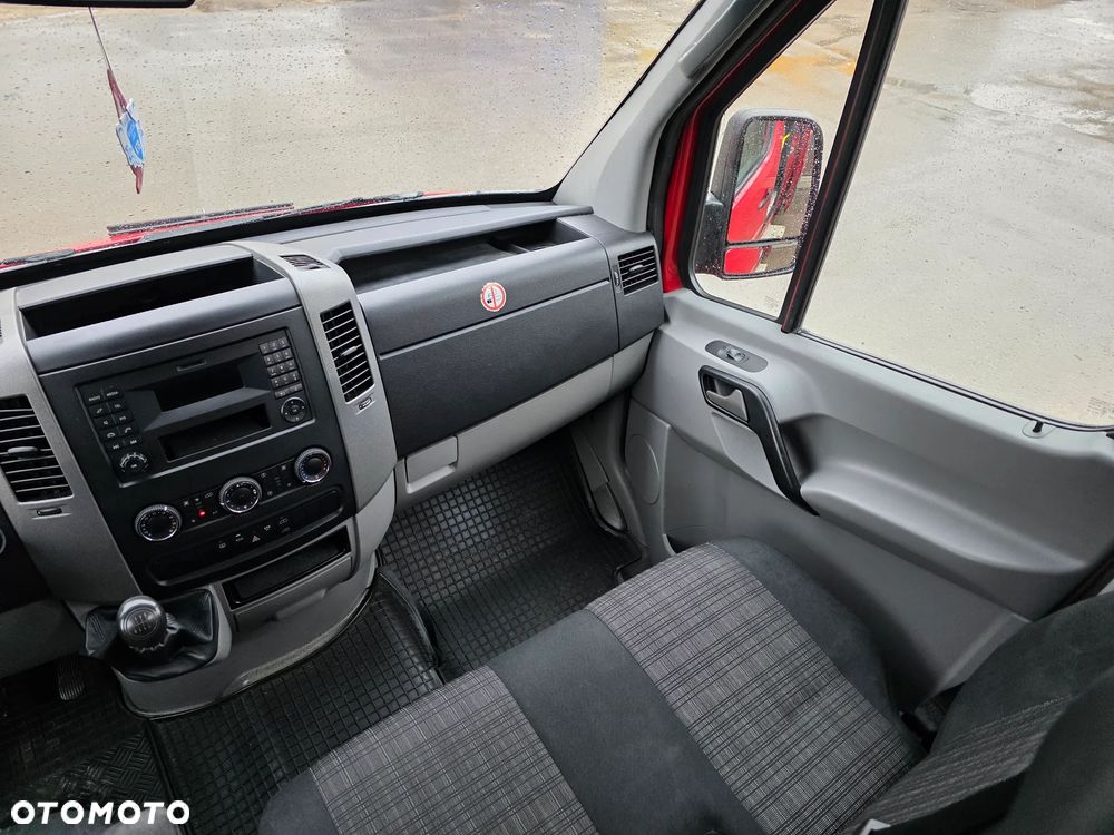 Mercedes-Benz Sprinter - 19