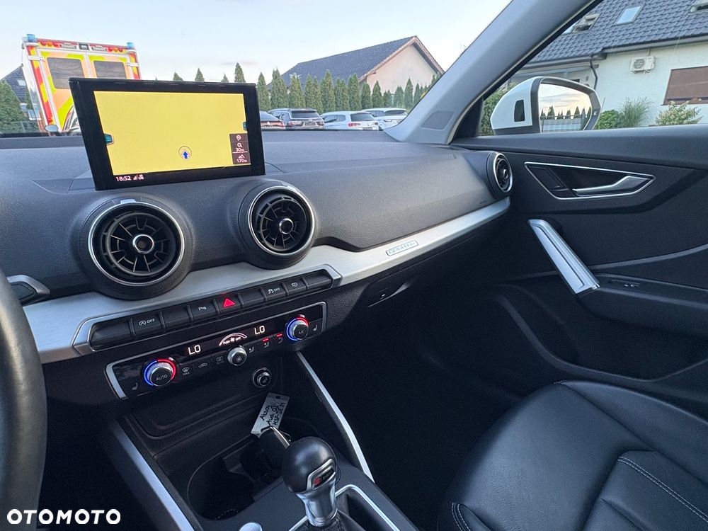 Audi Q2 2.0 TFSI Quattro S tronic sport - 22