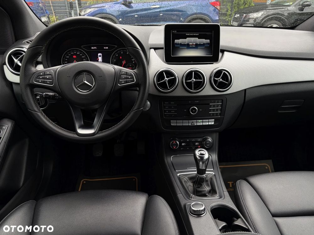 Mercedes-Benz Klasa B 200 Style - 33