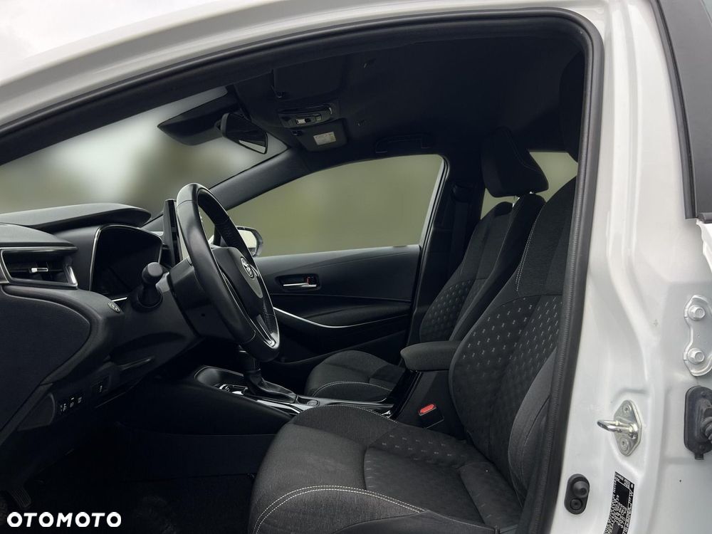 Toyota Corolla 1.8 Hybrid Comfort - 12